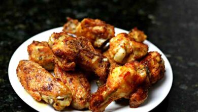 Crisp fried chicken wings