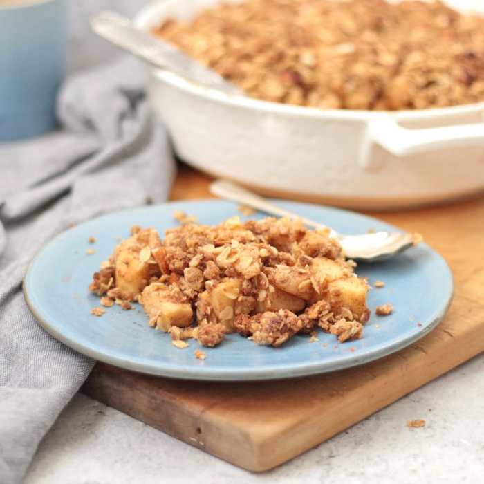 Apple and pear crumble