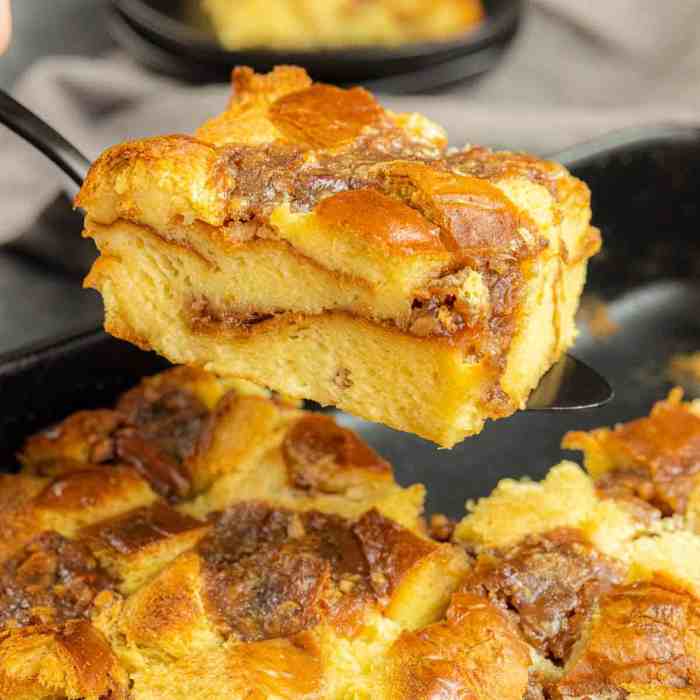 Easy pecan pie bread pudding