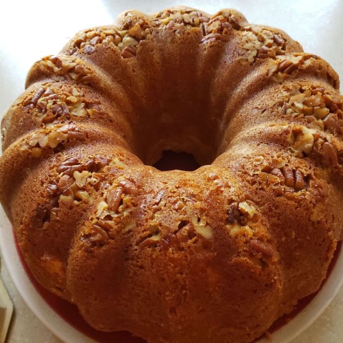 Pecan sour cream pound cake