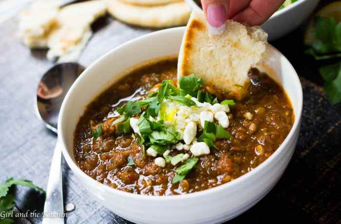 Ash e reshteh persian legume soup