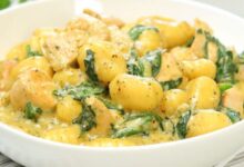 Gnocchi with chicken pesto and fresh mozzarella