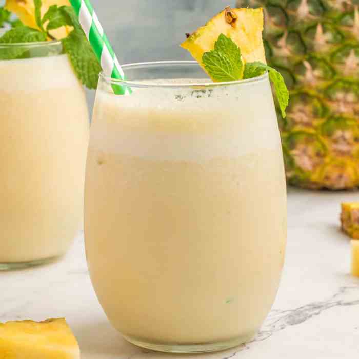 Pineapple and banana smoothie