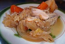 Slow cooker pork and sauerkraut with apples