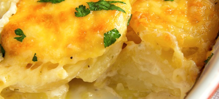 Rich and creamy potatoes au gratin