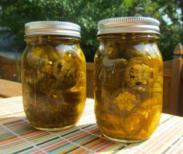 Quick pickled jalapeno rings