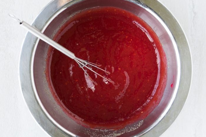 Raspberry hot barbecue sauce