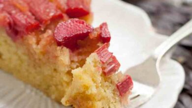 Rhubarb upside down cake i