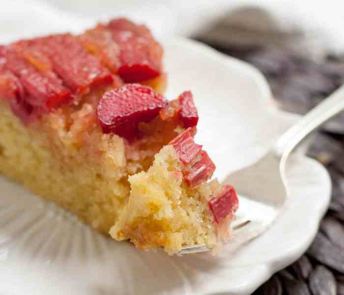 Rhubarb upside down cake i