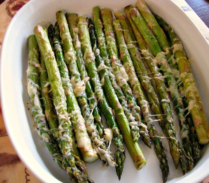 Roasted asparagus with parmesan