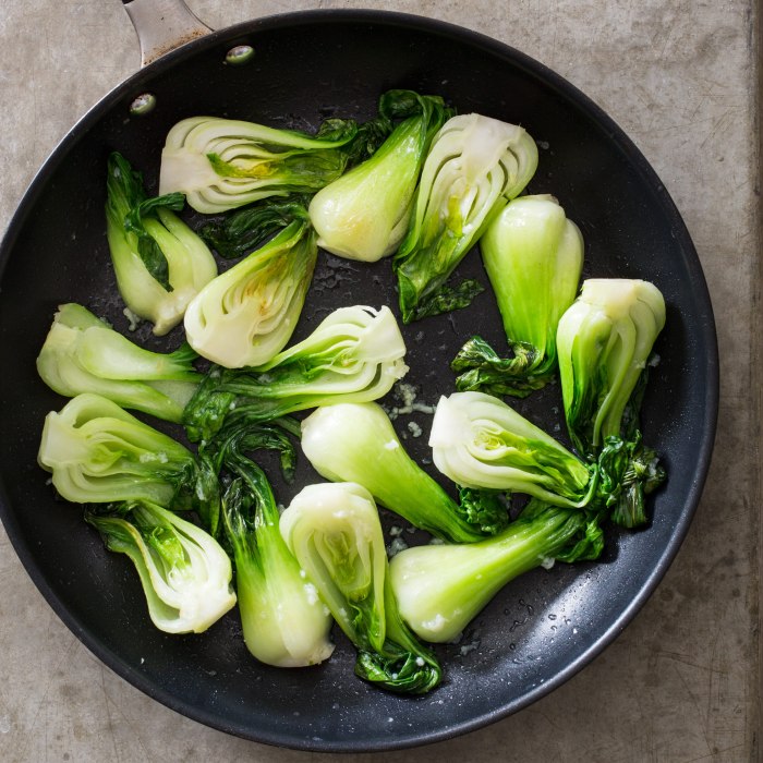 Baby bok choy with garlic