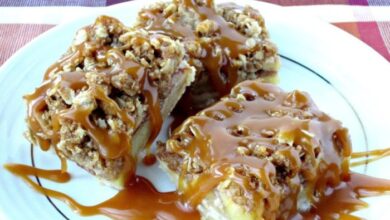 Easy caramel apple pie bars