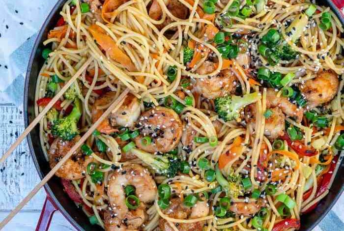 Shrimp and noodles with chili crisp sauce