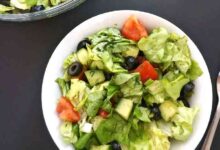 Simple red leaf salad