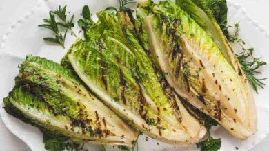 Grilled hearts of romaine