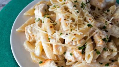 Slow cooker chicken alfredo