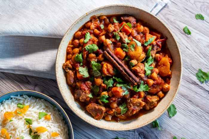 Slow cooker chicken tagine