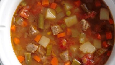 Slow cooker vegetable soup