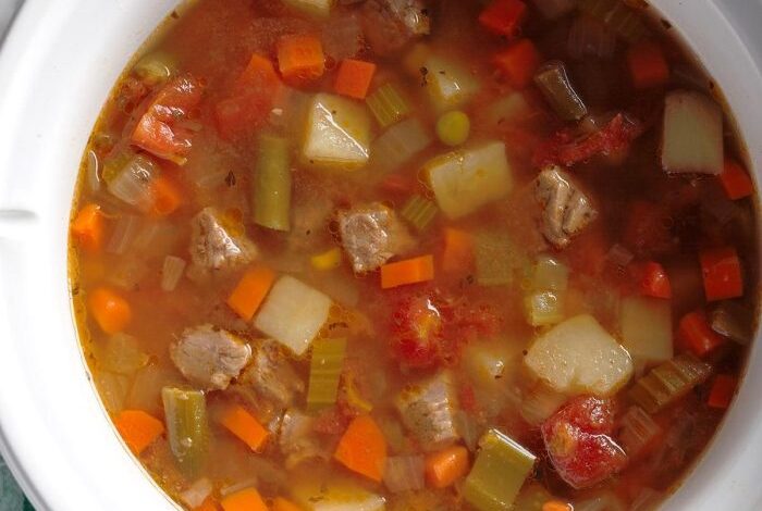 Slow cooker vegetable soup