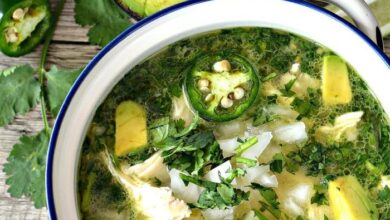Spicy lime avocado soup
