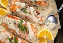 Baked salmon fillets dijon