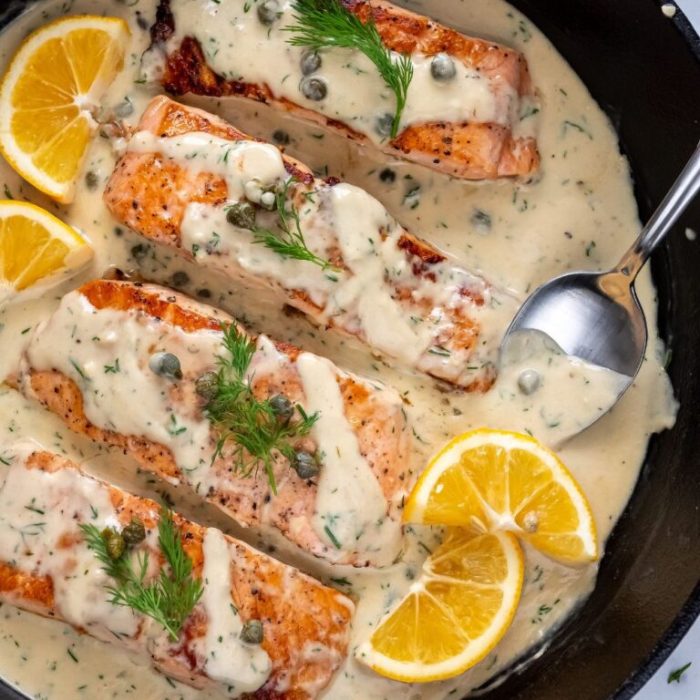 Baked salmon fillets dijon