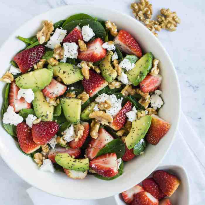 Spring strawberry spinach salad