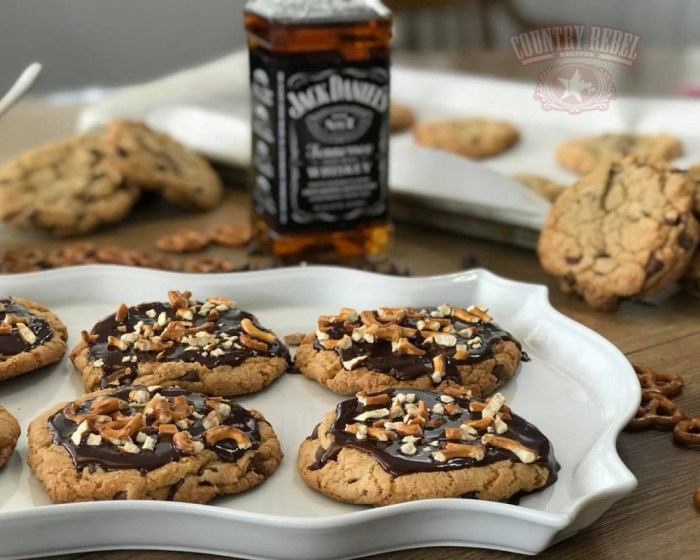 Chocolate chips cookies with tennessee whiskey