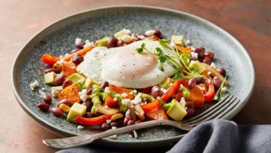 Black bean breakfast bowl