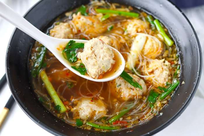 Chinese glass noodle soup