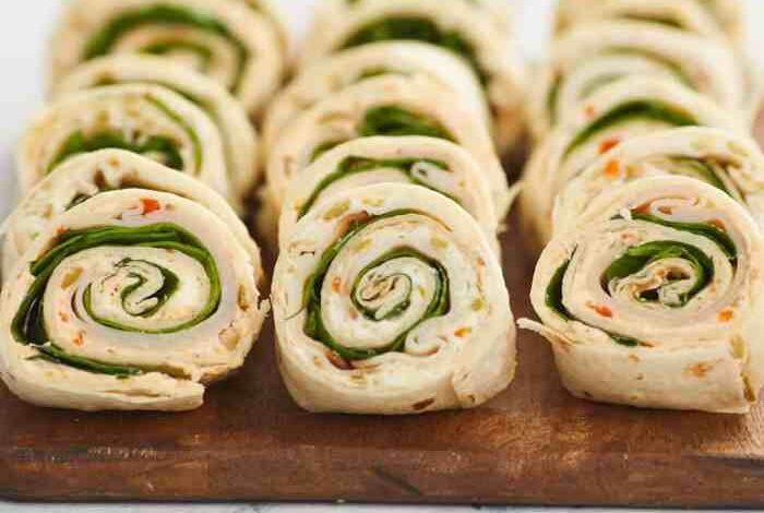 Spicy turkey and cranberry pinwheels