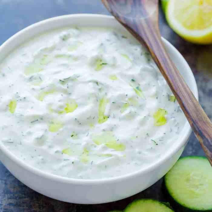 Tzatziki sauce easy creamy recipe cucumber