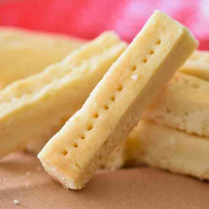 Three ingredient shortbread cookies