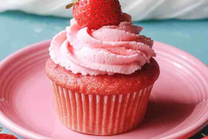 Really real strawberry cupcakes