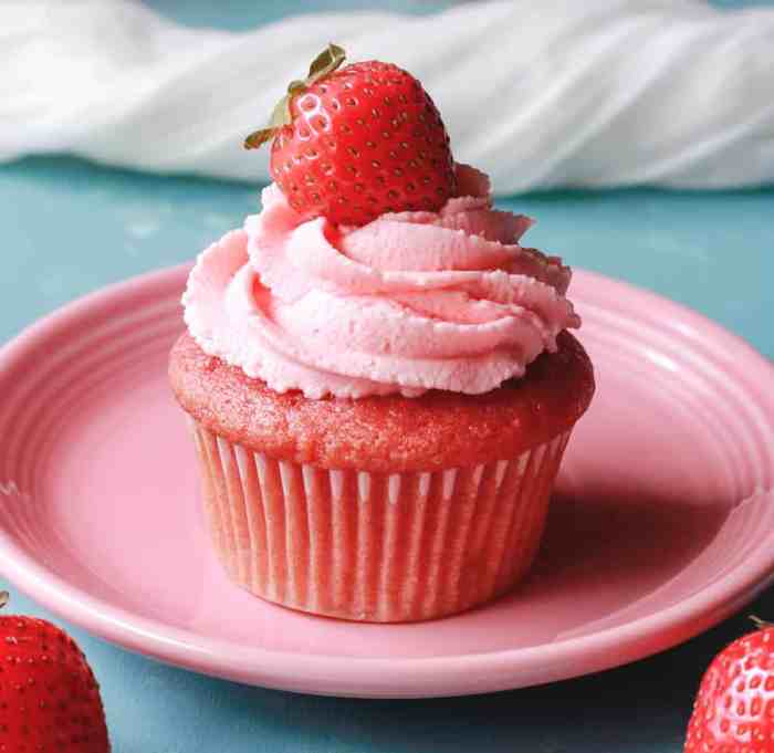 Really real strawberry cupcakes