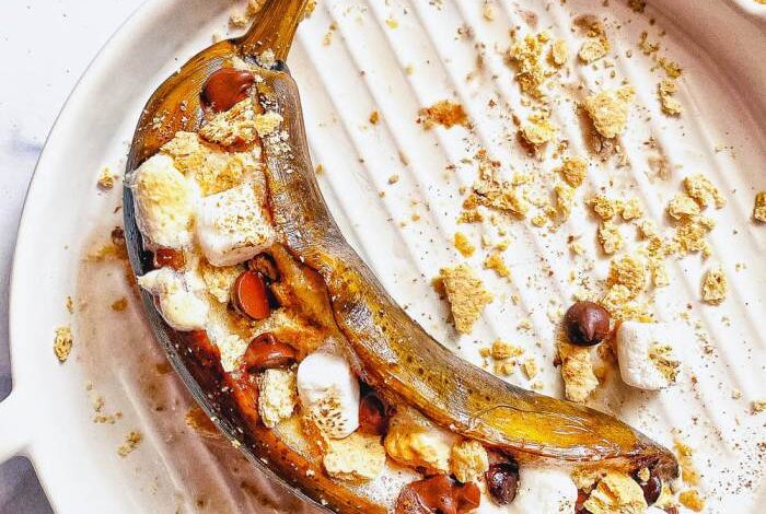 Air fryer smores banana boats