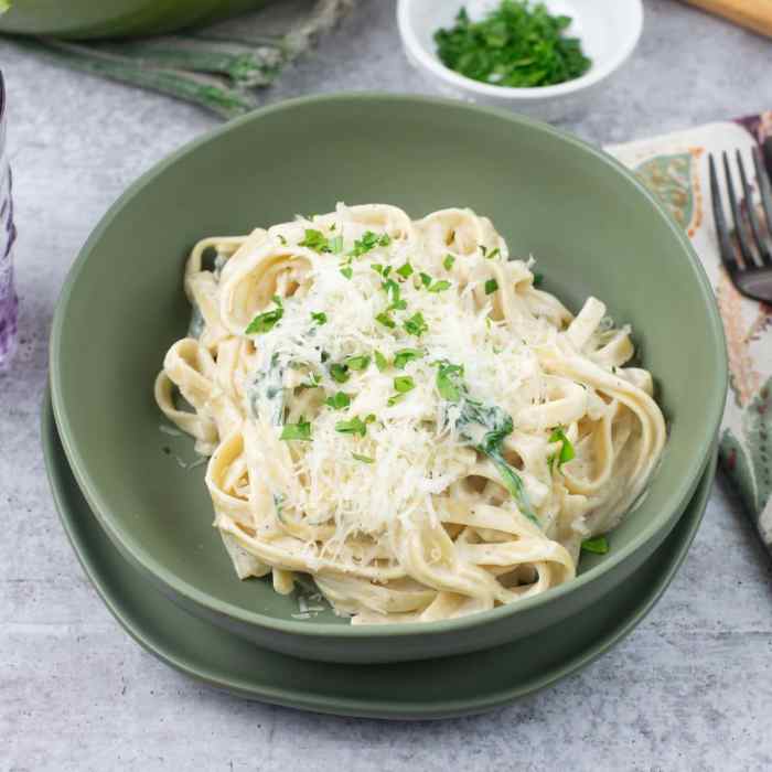 Cream cheese alfredo sauce