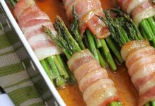 Grilled asparagus steak bundles