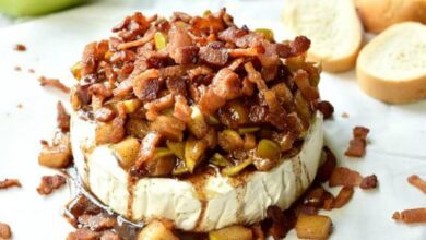 Baked brie with maple caramelized apples and spiced praline bacon