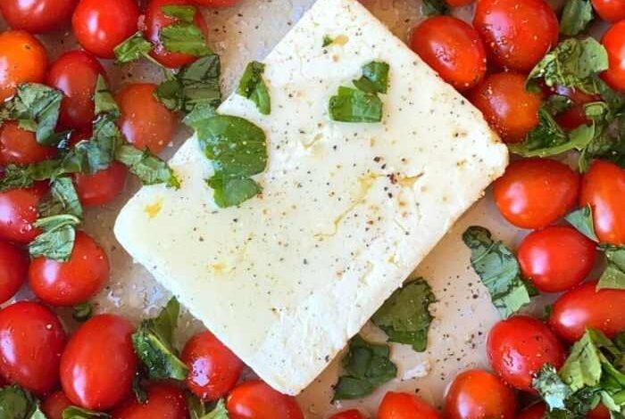 Easy feta tomato pasta