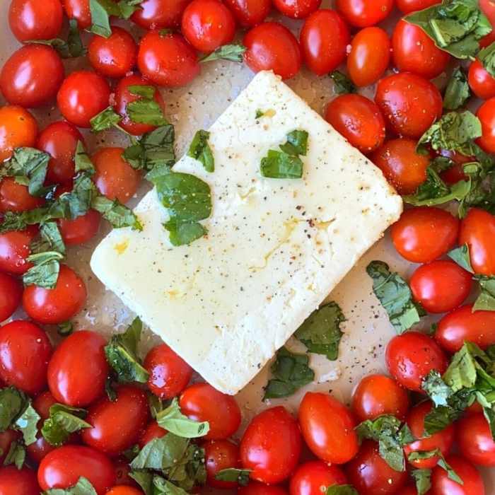 Easy feta tomato pasta