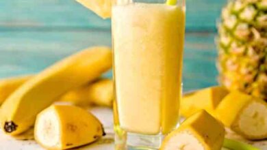 Pineapple and banana smoothie