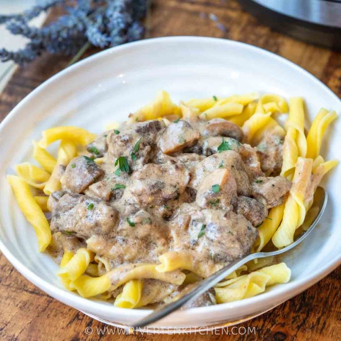 Beef stroganoff for instant pot