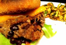 Black bean turkey burgers