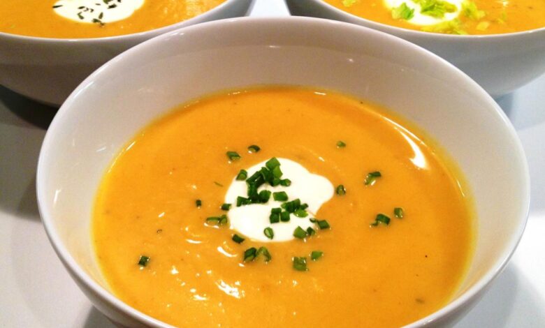 Roasted butternut squash cream soup with ginger