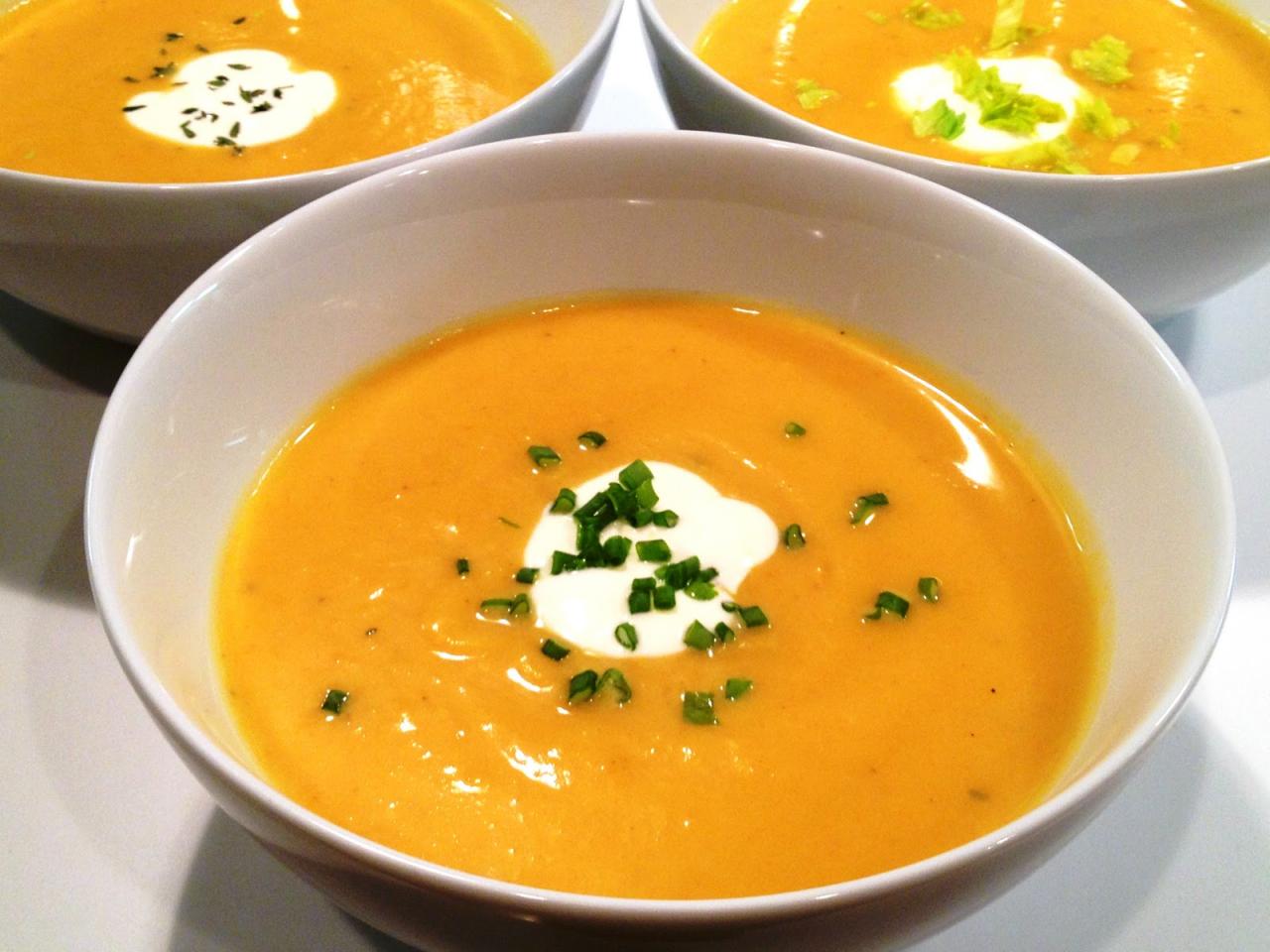 Roasted butternut squash cream soup with ginger