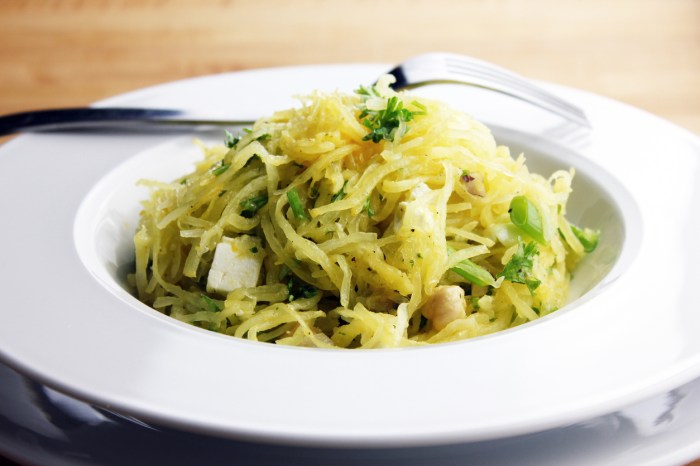 Slow cooker spaghetti squash