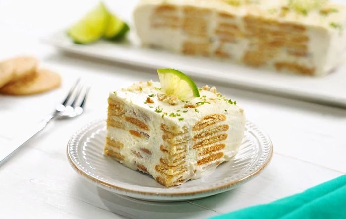 Carlota de limon mexican lemon icebox cake