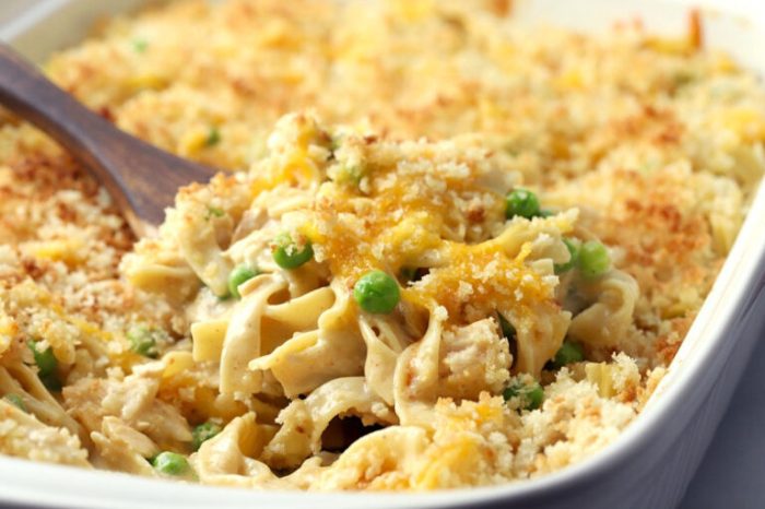 Easy cheesy tuna casserole