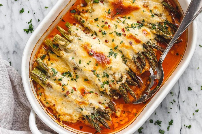 Fresh asparagus and chicken casserole